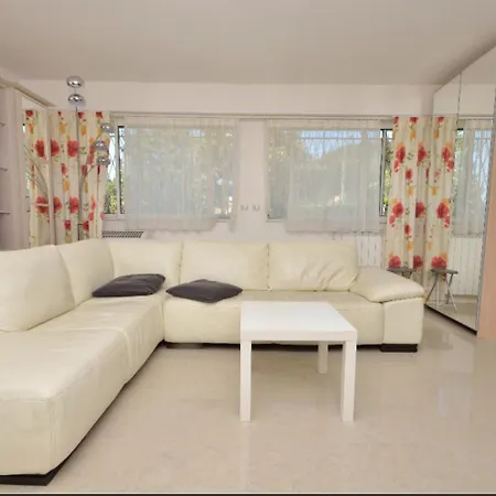 Apartament Croix Des Gardes *